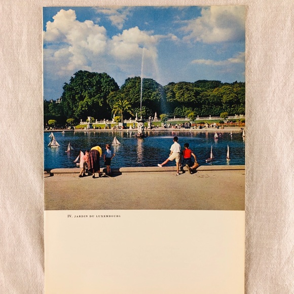 ! VTG 5 photo pages from 1961 Paris Book? Wall Art - Picture 5 of 8